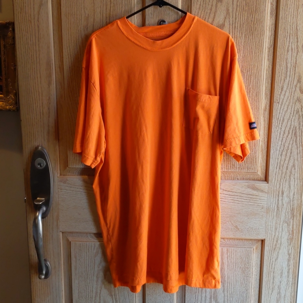Genuine Dickies, 2TL orange front pocket t-shirt